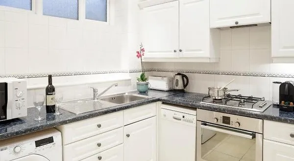 44 Curzon Street by Mansley Apartments