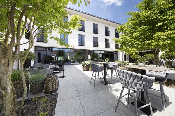 4K Hotel