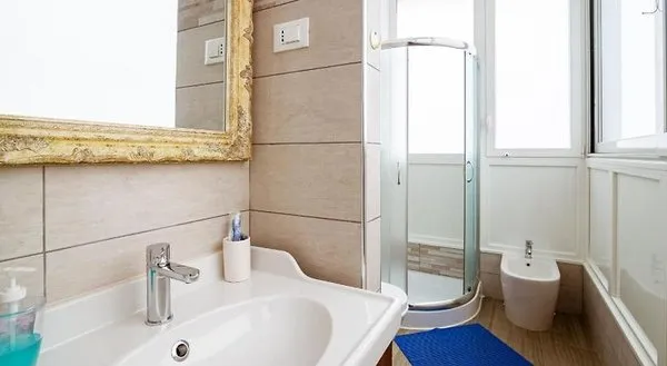 6 In Centro Guest House
