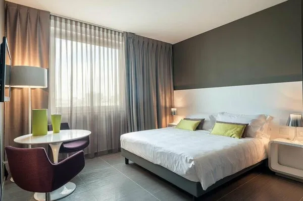 8Piuhotel