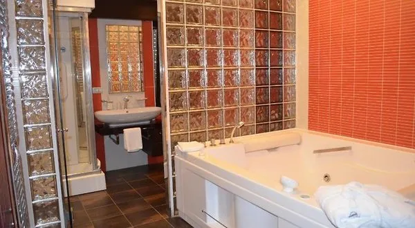 Abalon Pompei Resort