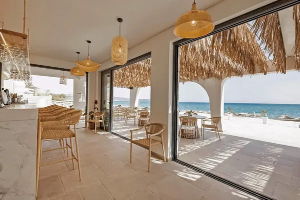 Acron Seaside Suites