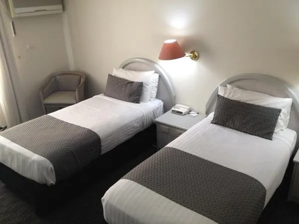 Adelaide Royal Coach Motor Inn