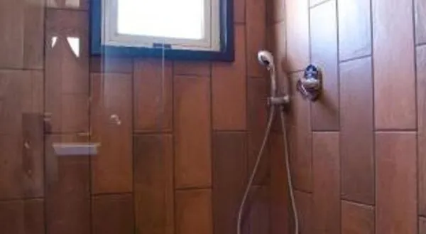 Adonis City Hotel