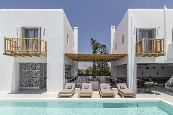 Adorno Beach Hotel & Suites