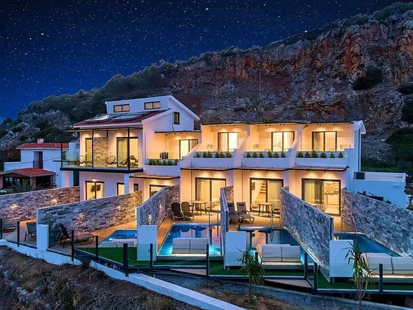 Aelia Suites