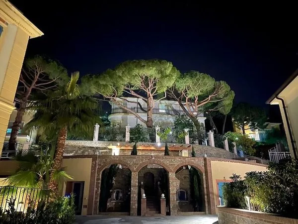 Alaxia Luxury Apartments