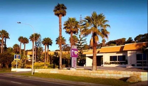 Albany Dog Rock Motel
