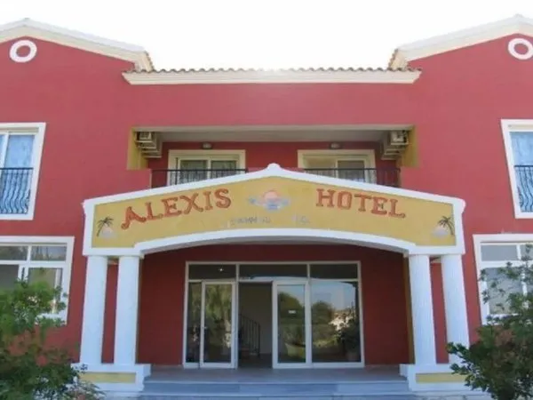 Alexis Pool Apartments