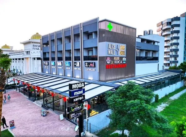Alice Hotel