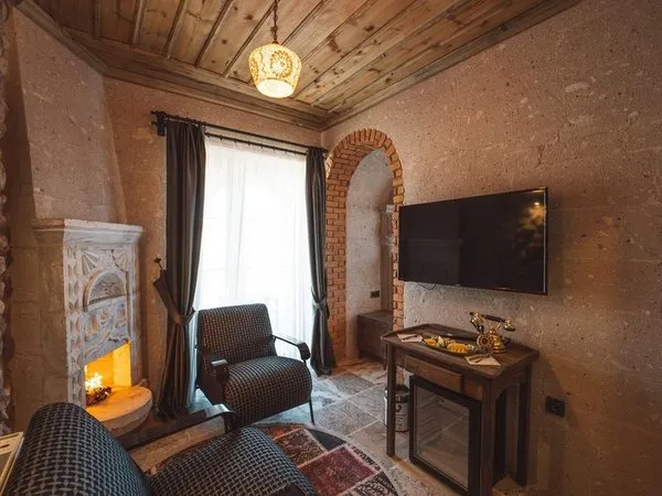 Alin Stone House