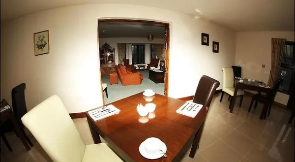 All The Twos B&B Clifden