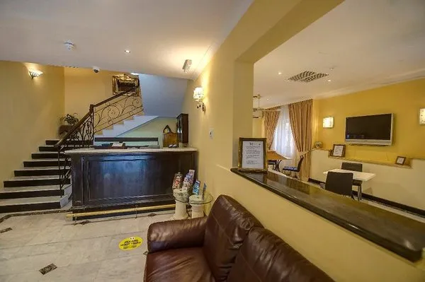 Allegro Hotel