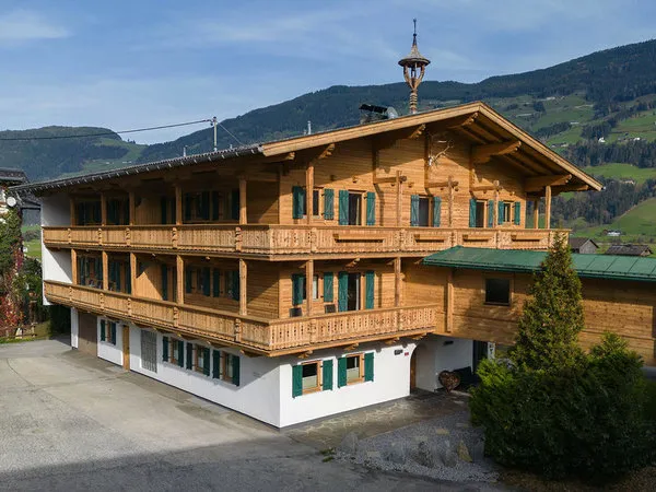 Almdorf Chalets