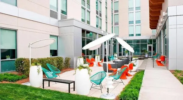Aloft Charlotte Ballantyne