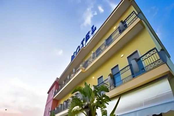 Aloisi Hotel