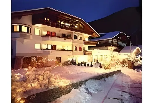 Alphotel Stocker