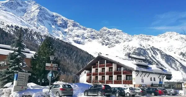 Alpina Mountain Resort