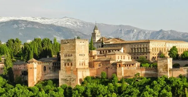 Andalusiens Schätze per Bahn entdecken