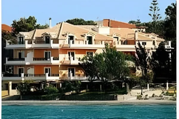 Andreolas Luxury Suites Hotel