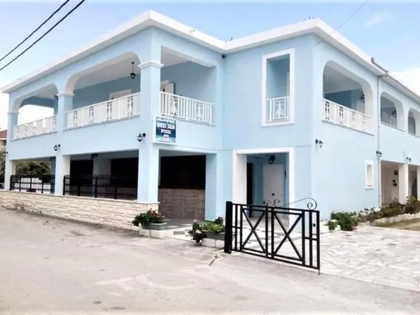 Anna Studios & Apartments
