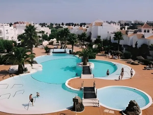 Apartamentos Golf Center Pueblo