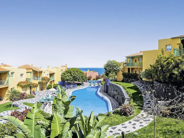 Apartamentos La Caleta