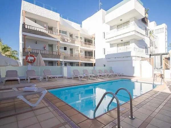 Apartamentos LIVVO Tarahal