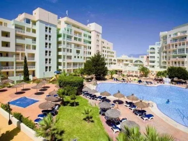 Apartamentos Mar y Golf
