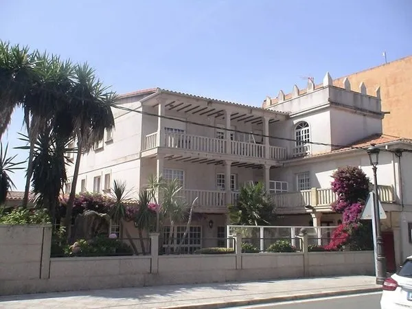 Apartamentos Revo Salinas 3000