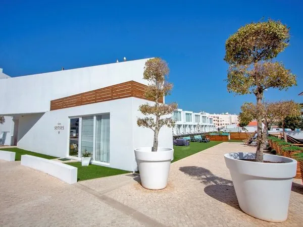 Aparthotel Oura Senses