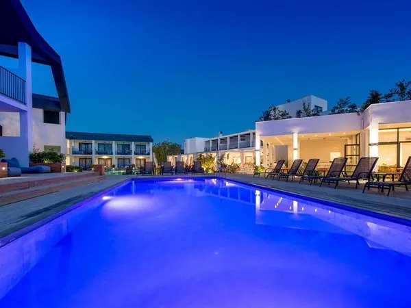 Aqua Bay Hotel
