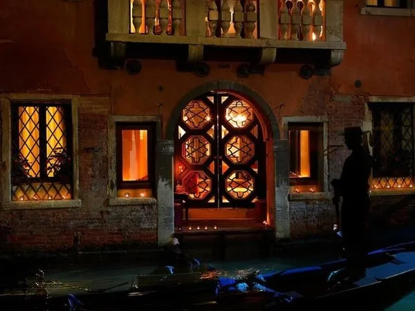Aqua Palace