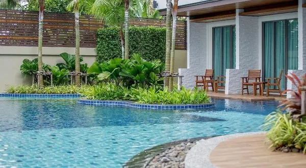 Aqua Resort Phuket