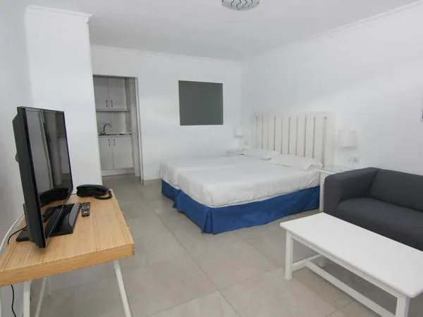 Arena Dorada Apartments