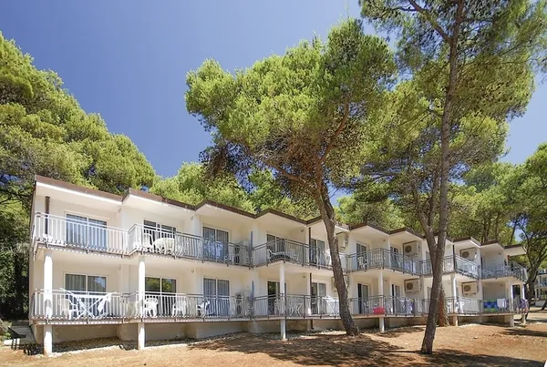 Arena Verudela Beach Resort & Verudela Villas