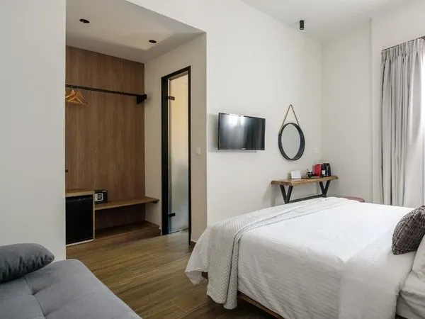 Arthur Suites