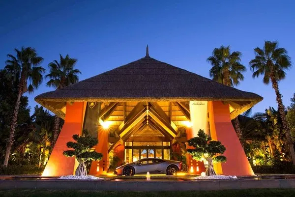 Asia Gardens Hotel & Thai Spa