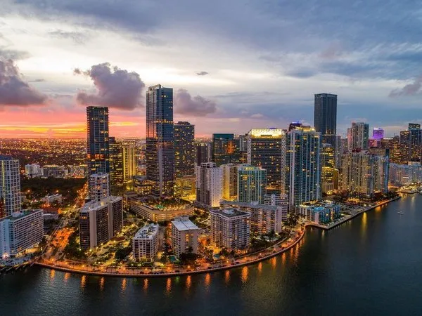 Atwell Suites Miami Brickell