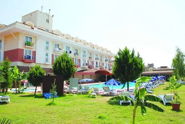 Aura Resort