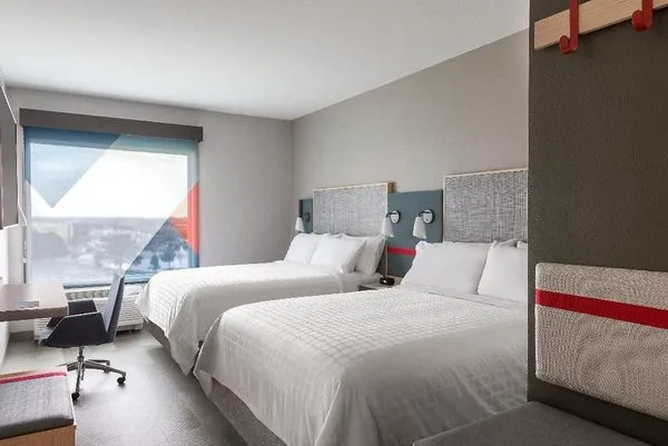 avid hotel Lancaster