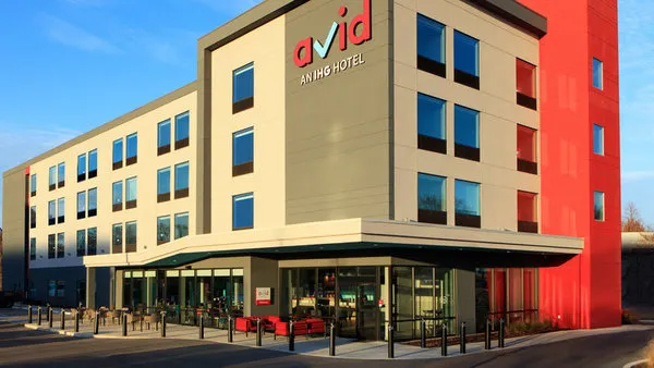 avid hotel Tulsa Hills