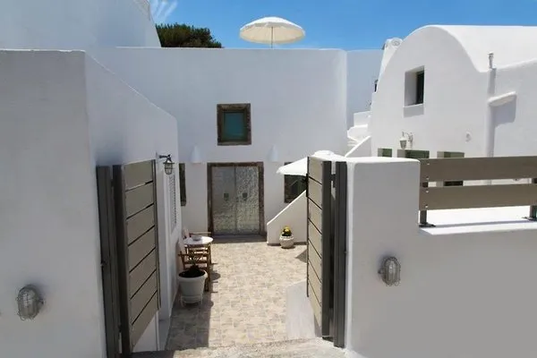 Ayoba Santorini