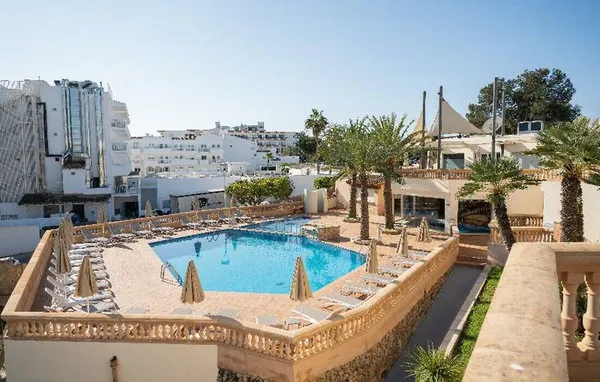 Azul Playa Apartments