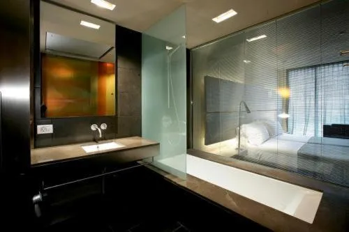 B-Hotel