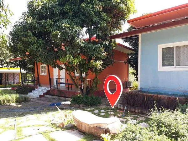 Baan Hin Sai Suay