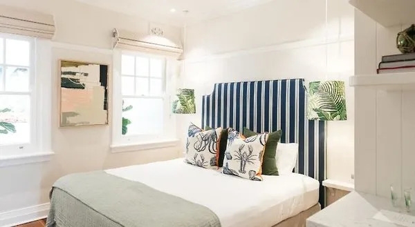 Barrenjoey House