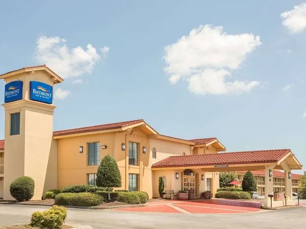 Baymont by Wyndham Greenville Woodruff Rd