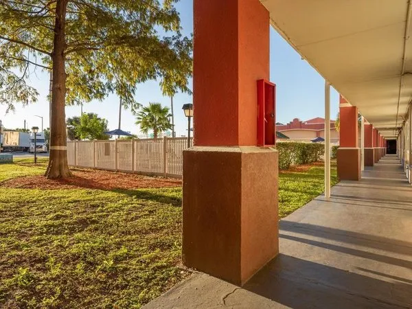 Baymont by Wyndham Orlando North Millenia