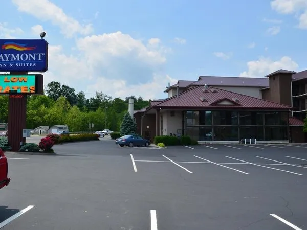 Baymont by Wyndham Pigeon Forge near Island Drive